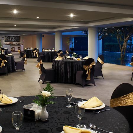 El Hotel Маланг Екстериор снимка