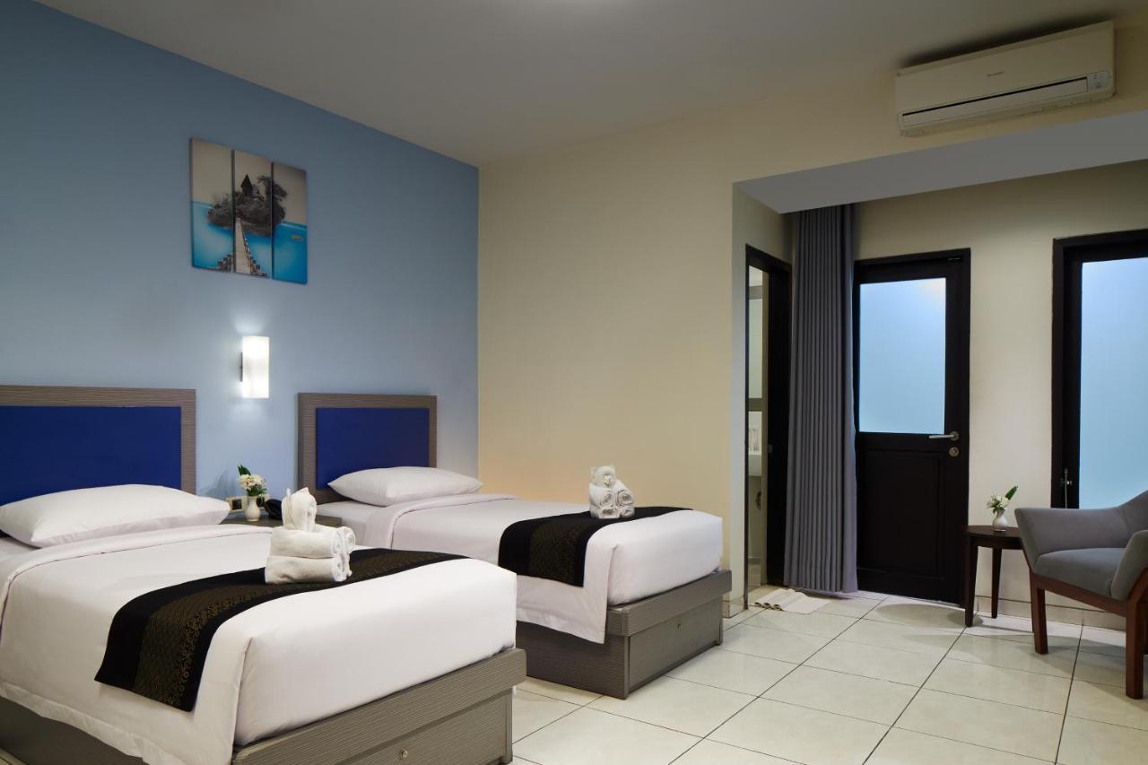 El Hotel Маланг Екстериор снимка