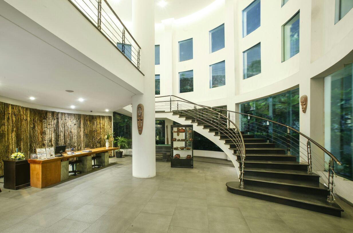 El Hotel Маланг Екстериор снимка